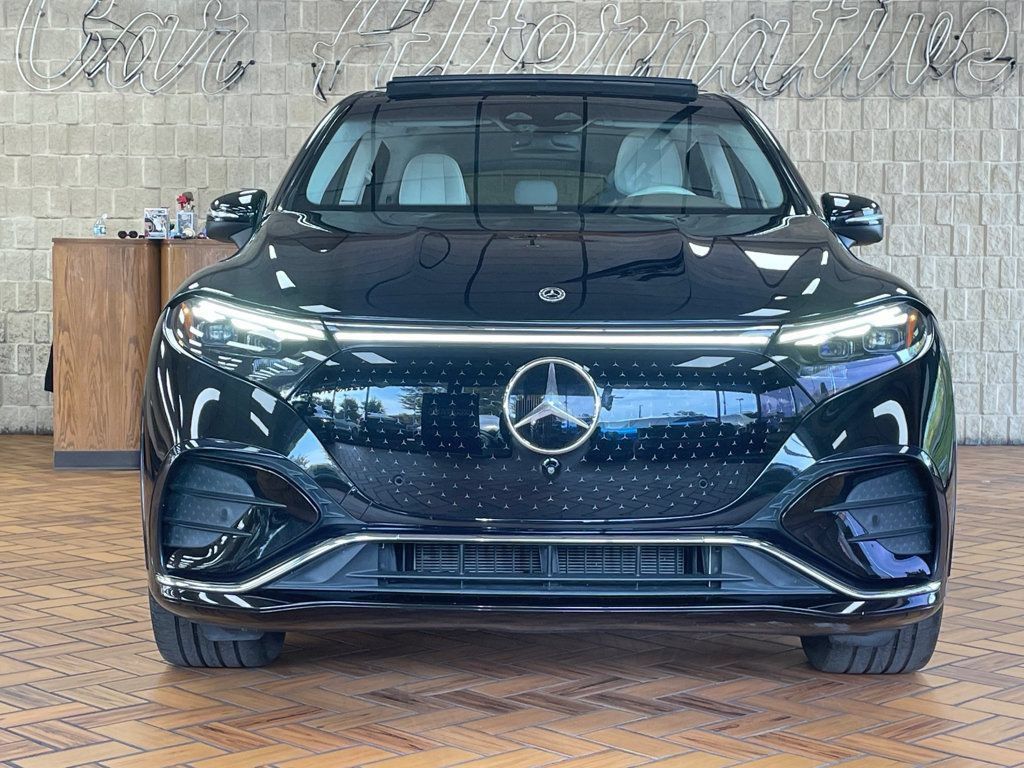 Used 2023 Mercedes-Benz EQS 580 4MATIC SUV image 2