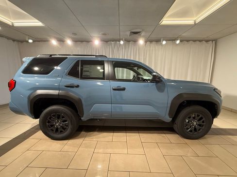 New 2026 Toyota 4Runner SR5 image 6