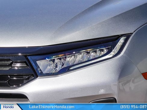 New 2026 Honda Odyssey Touring image 5