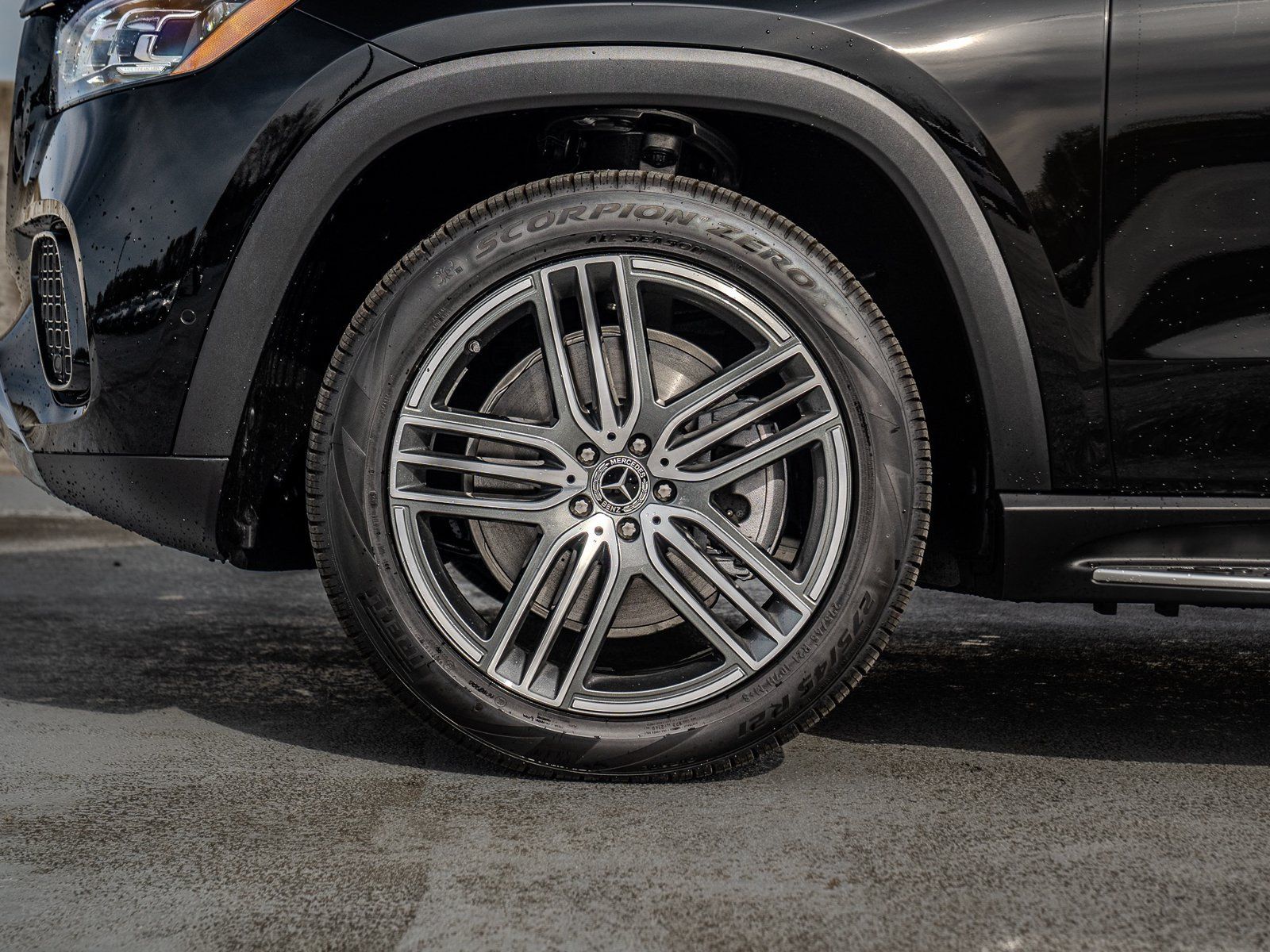 Certified 2026 Mercedes-Benz GLS 450 4MATIC image 14