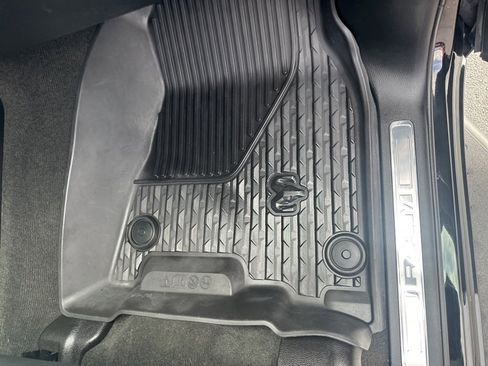 Used 2022 RAM 1500 Laramie image 34