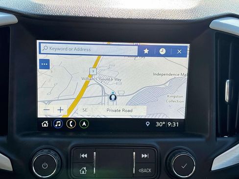 Used 2021 GMC Terrain SLT w/ Infotainment Package II image 23