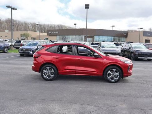 Used 2024 Ford Escape ST-Line w/ Tech Pack #1 AWD/4WD image 8