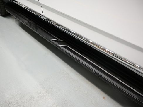 New 2026 GMC Yukon XL Elevation w/ Elevation Premium Package image 32