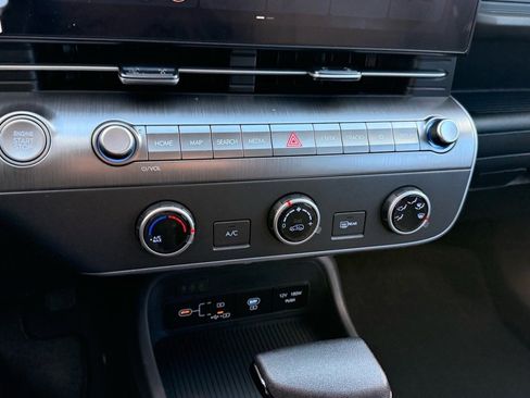 New 2026 Hyundai Kona SE image 18