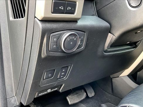 Used 2021 Ford F250 Lariat w/ Tremor Off-Road Package AWD/4WD image 37
