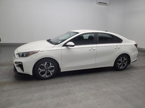 Used 2019 Kia Forte LXS FWD image 2