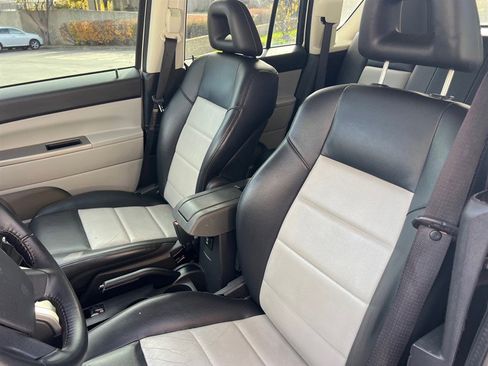 Used 2007 Jeep Compass Limited w/ Driver Convenience Group image 37