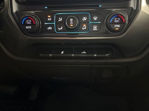 Used 2019 Chevrolet Silverado 1500 LT w/ All Star Edition image 38