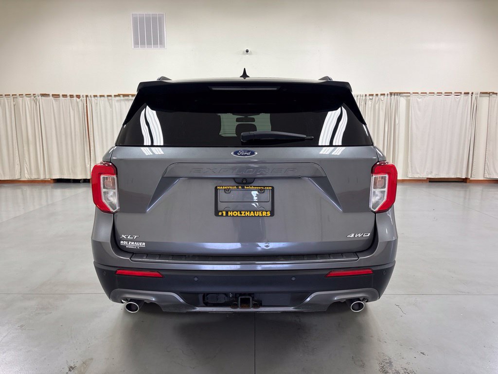 Used 2021 Ford Explorer XLT w/ Equipment Group 202A AWD/4WD image 7