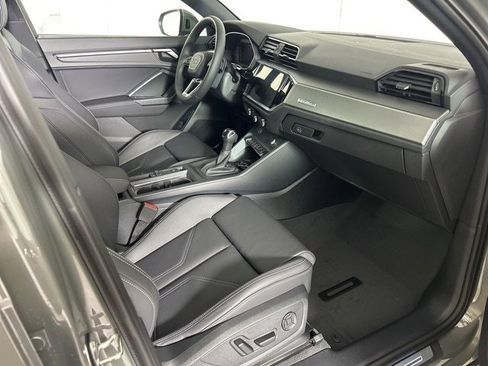 New 2025 Audi Q3 2.0T Premium image 11