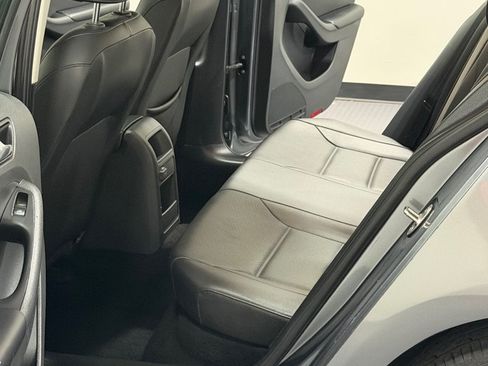 Used 2018 Volkswagen Jetta SE FWD image 9