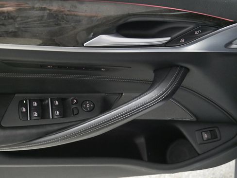 Used 2018 BMW 540i xDrive w/ Luxury Seating Package AWD/4WD image 19