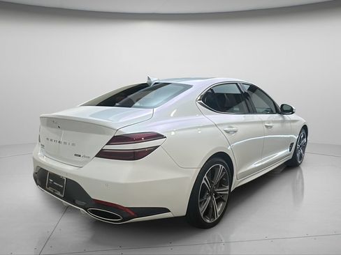 Used 2024 Genesis G70 3.3T Advanced AWD/4WD image 7