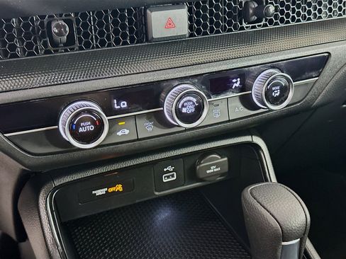 Used 2025 Honda CR-V LX image 23