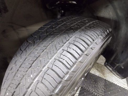 Used 2022 Nissan Murano S image 8