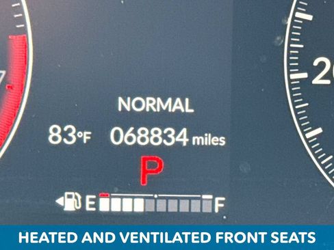 Used 2025 Honda Pilot TrailSport image 15
