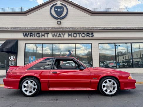 Used 1990 Ford Mustang GT image 2