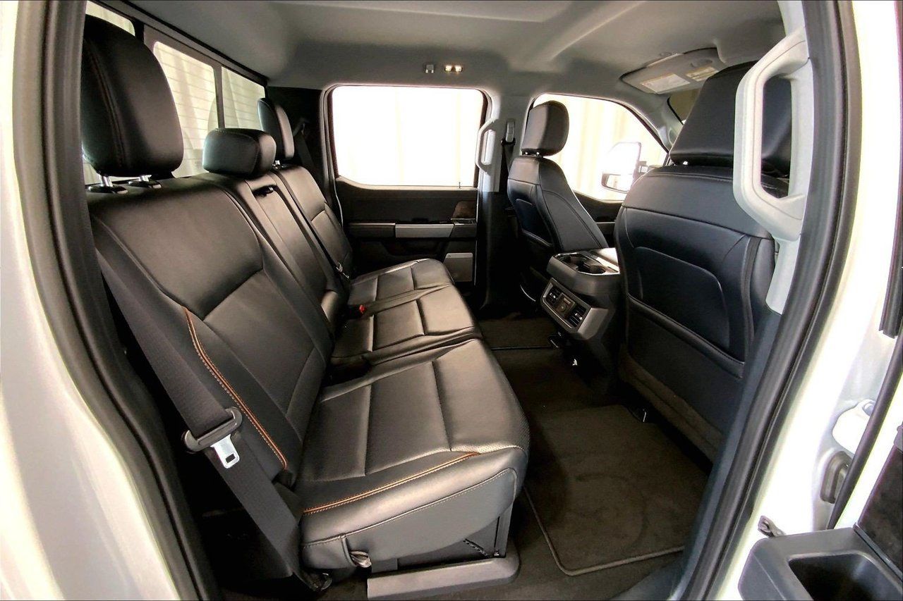 Used 2026 Ford F350 Lariat AWD/4WD image 19
