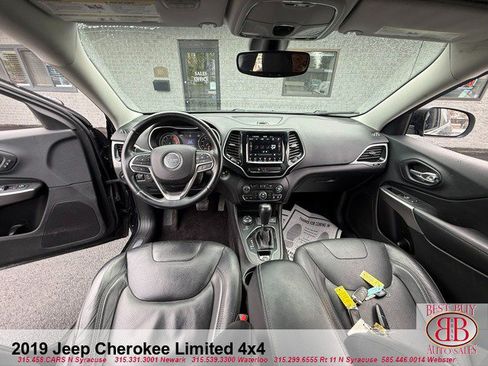 Used 2019 Jeep Cherokee Limited AWD/4WD image 17