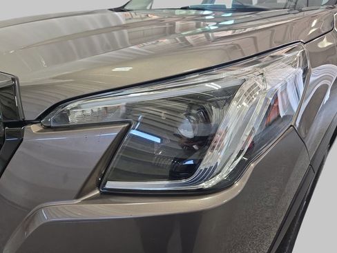 Used 2023 Subaru Forester Premium image 34