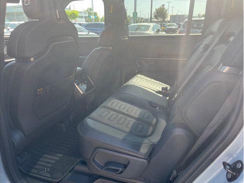 Used 2022 Rivian R1S Launch Edition image 11