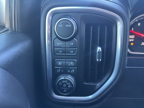 Used 2020 Chevrolet Silverado 1500 High Country image 10
