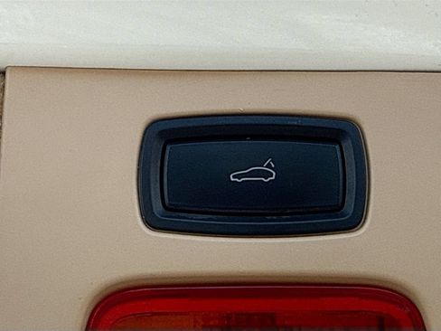 Used 2012 Porsche Cayenne image 12