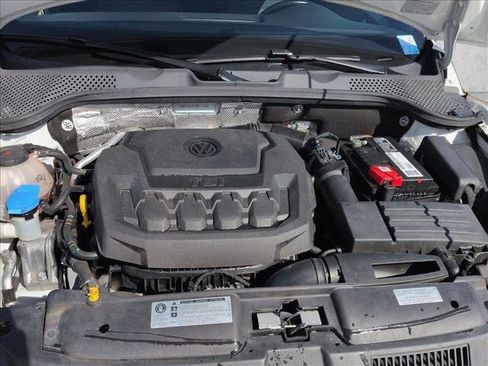 Used 2019 Volkswagen Beetle S image 22