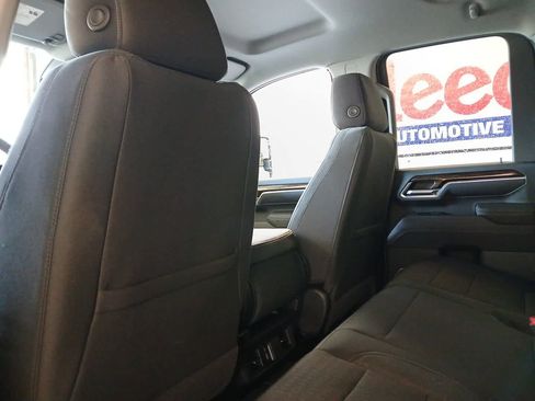 New 2025 GMC Sierra 2500 SLE w/ SLE Value Package; image 31