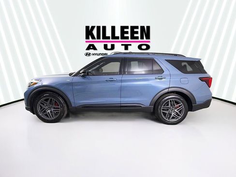 New 2026 Ford Explorer ST-Line w/ ST-Line Street Pack RWD image 4