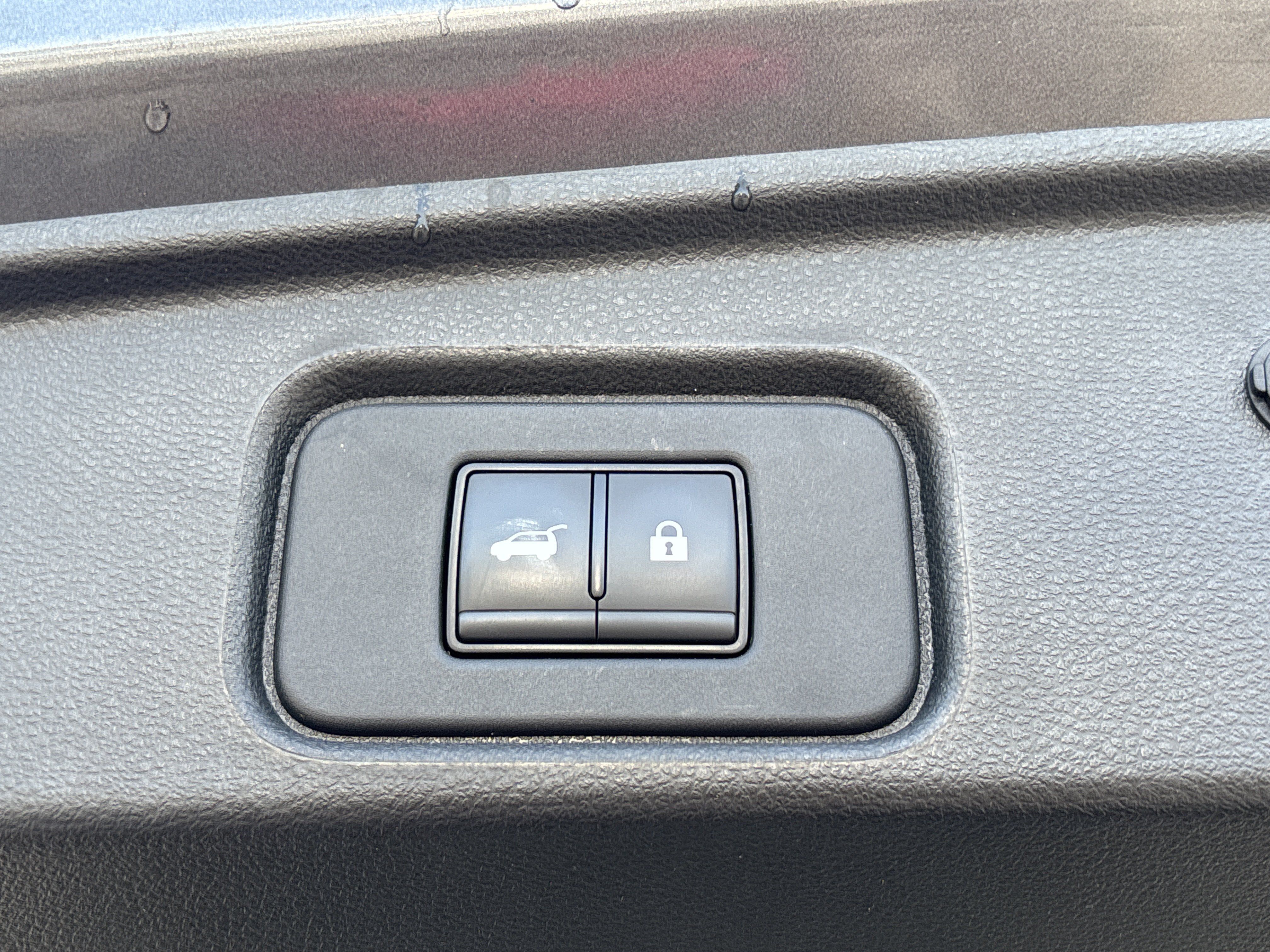Used 2024 Nissan Pathfinder Platinum AWD/4WD image 38