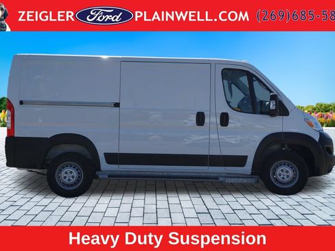 Used 2025 RAM ProMaster 2500 w/ U-Haul Equipment Group FWD image 6