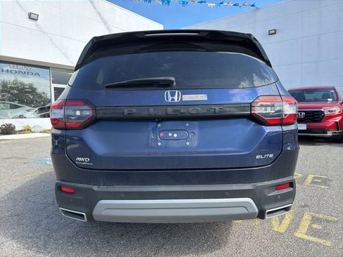 Used 2025 Honda Pilot Elite image 6