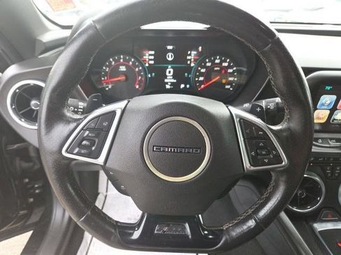 Used 2017 Chevrolet Camaro LT RWD image 17