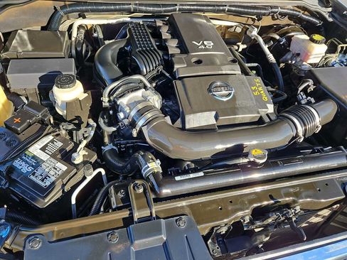 Used 2019 Nissan Frontier SL image 15