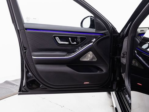 Certified 2023 Mercedes-Benz S 580 4MATIC Sedan image 5