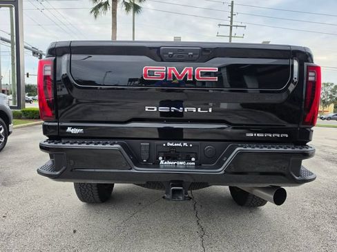 Used 2024 GMC Sierra 2500 Denali w/ Denali Reserve Package AWD/4WD image 4