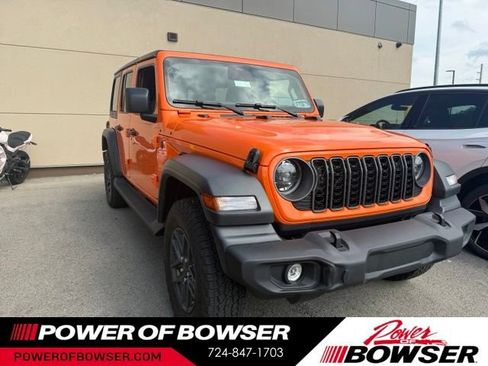 Used 2026 Jeep Wrangler Unlimited Sport AWD/4WD image 5