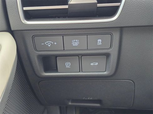 Used 2024 Hyundai Sonata SEL image 17
