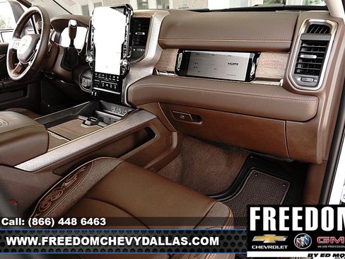 Used 2025 RAM 2500 Limited AWD/4WD image 8