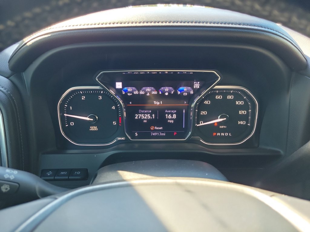 Used 2020 GMC Sierra 2500 Denali w/ Denali Ultimate Package AWD/4WD image 19