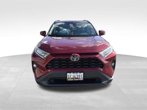 Used 2020 Toyota RAV4 XLE Premium AWD/4WD image 9
