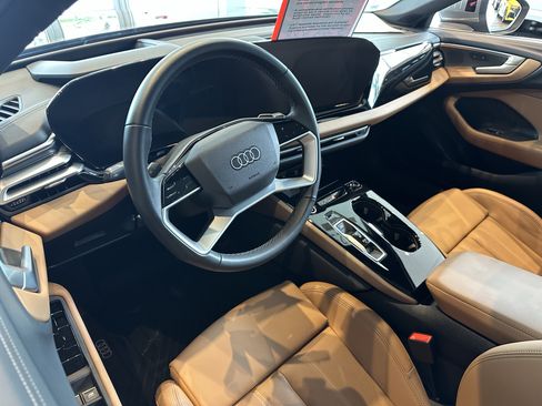 Used 2025 Audi A5 2.0T Premium Plus w/ Premium Plus AWD/4WD image 10