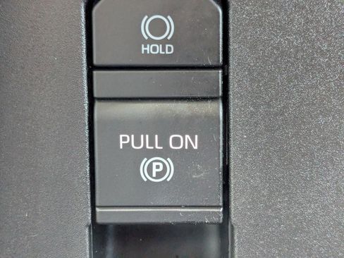 Used 2022 Toyota Tundra SR5 w/ SR5 Convenience Package image 27