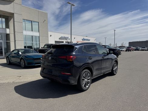 Used 2021 Buick Encore GX Essence w/ Advanced Technology Package image 3