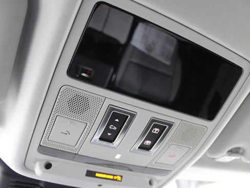 Used 2024 Land Rover Range Rover Evoque Dynamic SE image 17