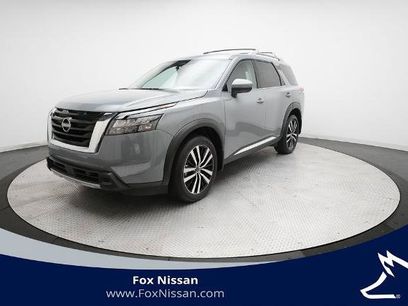 Certified 2025 Nissan Pathfinder Platinum