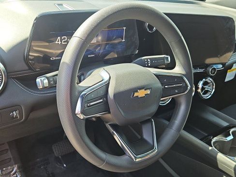 Used 2026 Chevrolet Blazer EV LT FWD image 11