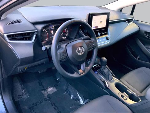 Used 2024 Toyota Corolla LE FWD image 17